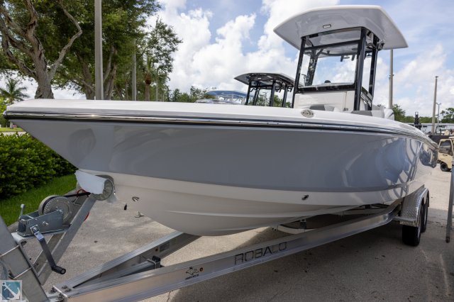 New 2024  powered Robalo Boat for sale